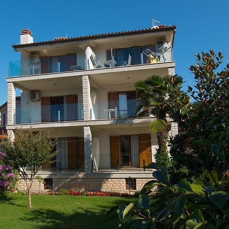 Apartmani Mira Premantura Luaran gambar